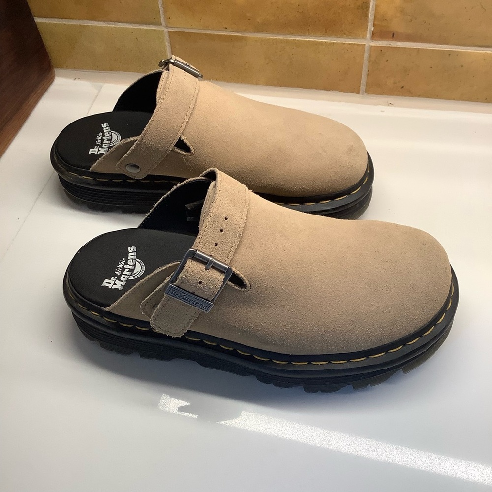 Tan Doc Martens clogs size 41